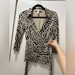 Funky vintage DVF wrap top